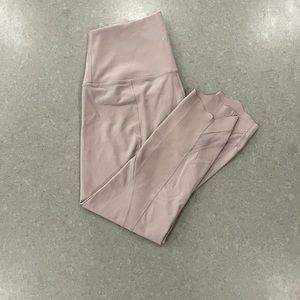 Lululemon cropped, size 8 NWOT